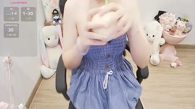 Snapshot of Nana_Chu chatting on 07/15/26, 11:17 Nana Chu online show from 07/15/26, 11:17