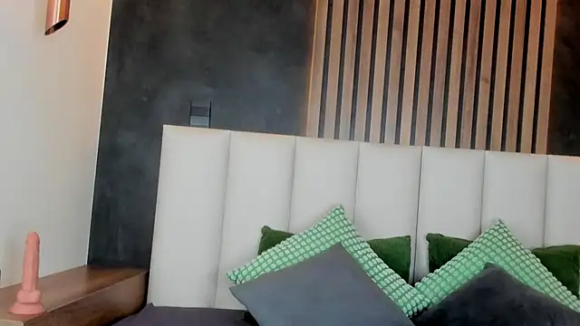 KatyraTaylor   online show from 04/06/26, 03:13