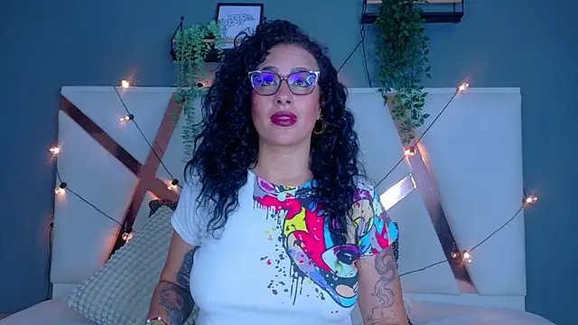 KatyraTaylor   online show from 04/02/26, 08:04