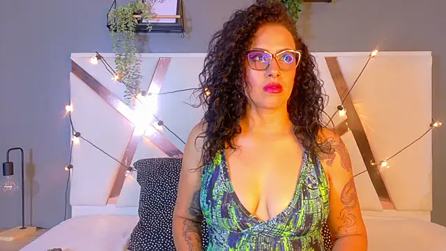 KatyraTaylor   online show from 03/23/26, 07:25