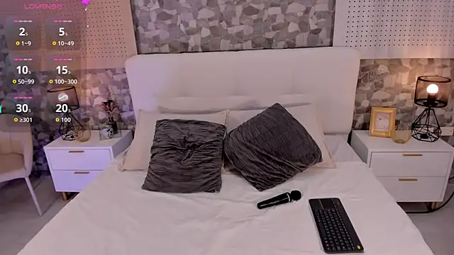 violeta hills  online show from 03/31/26, 01:13