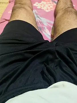 Snapshot of pinkbeauty1 chatting on 04/06/26, 12:50 pinkbeauty1 online show from 04/06/26, 12:50