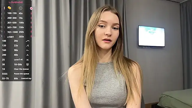 Snapshot of MelissaEvenns chatting on 04/14/26, 12:32 MelissaEvenns online show from 04/14/26, 12:32