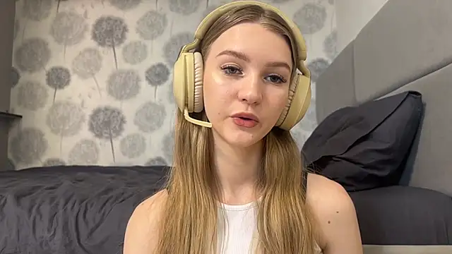 Snapshot of MelissaEvenns chatting on 04/05/26, 08:10 MelissaEvenns online show from 04/05/26, 08:10