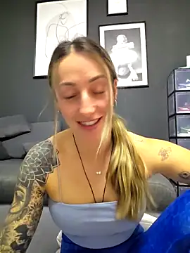 NicoleKaiser online show from 03/26/26, 07:12