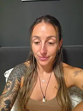 Snapshot of NicoleKaiser chatting on 05/28/26, 07:20 NicoleKaiser online show from 05/28/26, 07:20