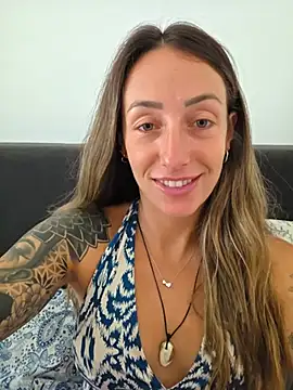 Snapshot of NicoleKaiser chatting on 07/15/26, 06:31 NicoleKaiser online show from 07/15/26, 06:31