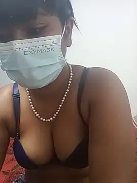 Snapshot of honeyi_babe chatting on 06/21/26, 03:29 honeyi babe online show from 06/21/26, 03:29