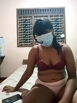 Snapshot of honeyi_babe chatting on 03/28/26, 06:53 honeyi babe online show from 03/28/26, 06:53