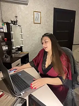 Snapshot of AgathaMyers chatting on 03/26/26, 04:05 AgathaMyers online show from 03/26/26, 04:05