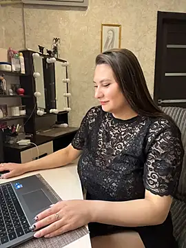 Snapshot of AgathaMyers chatting on 04/14/26, 08:19 AgathaMyers online show from 04/14/26, 08:19