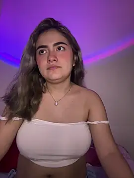 Snapshot of Mia_seduccion chatting on 03/31/26, 07:27 Mia seduccion online show from 03/31/26, 07:27