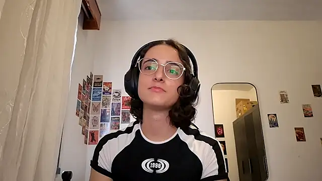 Snapshot of SanjuanaEytchison chatting on 03/24/26, 12:05 SanjuanaEytchison online show from 03/24/26, 12:05