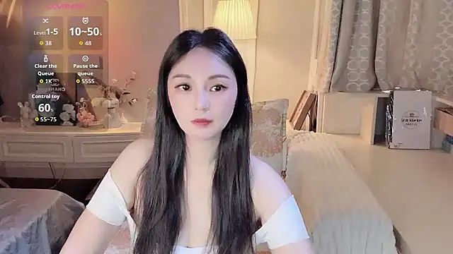 Snapshot of KCYE-CC chatting on 05/29/26, 04:18 KCYE-CC online show from 05/29/26, 04:18