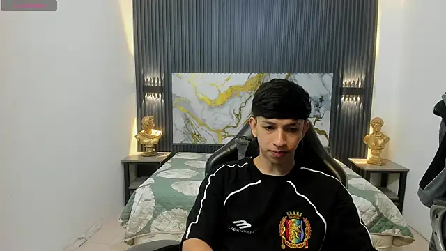 AdrianFranko online show from 05/07/26, 01:25