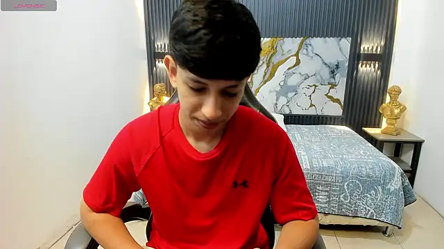 AdrianFranko online show from 05/08/26, 01:48