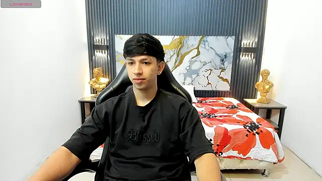 AdrianFranko online show from 05/12/26, 01:28
