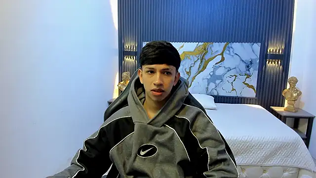 AdrianFranko online show from 05/04/26, 01:14