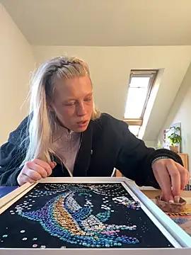 LeniMaria online show from 04/07/26, 04:42