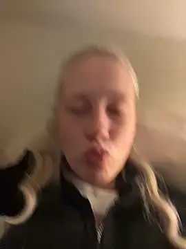 LeniMaria online show from 03/27/26, 06:09