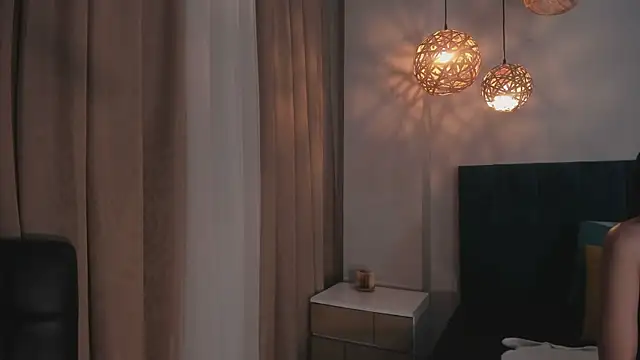 Snapshot of AnnieBlluee chatting on 03/27/26, 11:44 AnnieBlluee online show from 03/27/26, 11:44