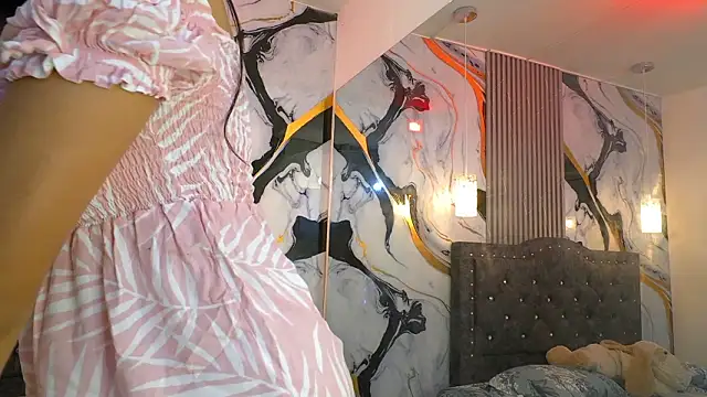 Snapshot of Alexxa_cutie chatting on 03/24/26, 11:10 Alexxa cutie online show from 03/24/26, 11:10