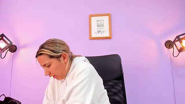 milliesummer online show from 04/07/26, 12:07