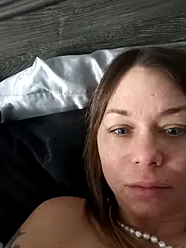 Couple qc online show from 03/28/26, 02:07