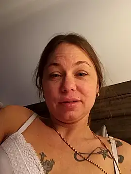 Couple qc online show from 03/20/26, 03:51