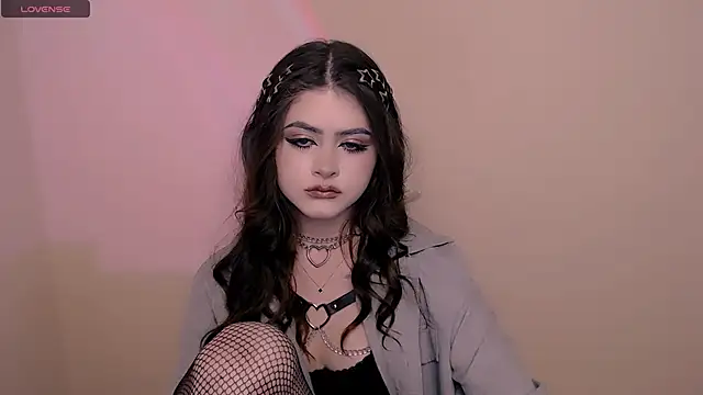 Snapshot of _LunnaBelle_ chatting on 03/26/26, 03:10 LunnaBelle online show from 03/26/26, 03:10