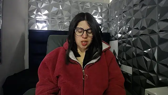 Snapshot of Cata_black chatting on 04/15/26, 01:04 Cata black online show from 04/15/26, 01:04