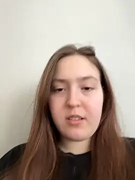 charmingggirl online show from 04/13/26, 09:35