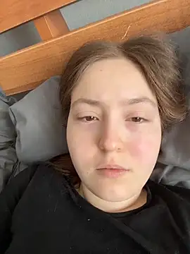 charmingggirl online show from 04/12/26, 05:54