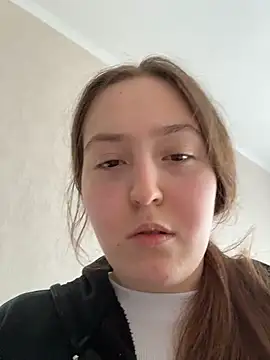 charmingggirl online show from 04/10/26, 10:55