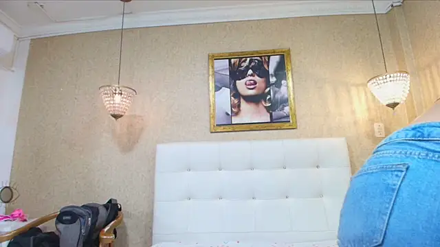 Orianasmith online show from 04/13/26, 01:04