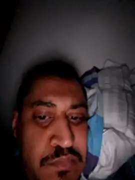 Snapshot of Layzie86 chatting on 03/19/26, 09:15 Layzie86 online show from 03/19/26, 09:15