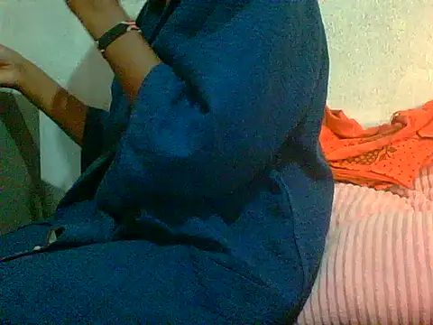 Snapshot of mutshekw chatting on 05/05/26, 03:26 mutshekw online show from 05/05/26, 03:26