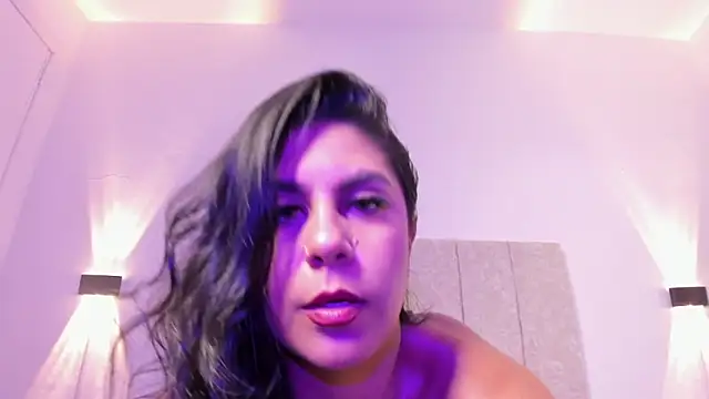 ada lee1 online show from 05/08/26, 02:37