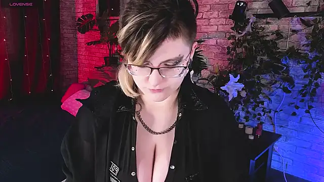 Snapshot of Xiao_Eclipse chatting on 04/14/26, 01:38 Xiao Eclipse online show from 04/14/26, 01:38