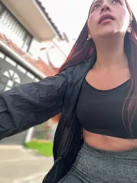 Snapshot of Queen_Scatlett chatting on 04/07/26, 12:18 Queen Scatlett online show from 04/07/26, 12:18