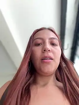 Snapshot of Queen_Scatlett chatting on 04/08/26, 02:07 Queen Scatlett online show from 04/08/26, 02:07