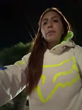 Snapshot of Queen_Scatlett chatting on 04/14/26, 12:48 Queen Scatlett online show from 04/14/26, 12:48