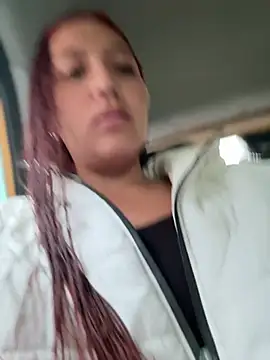 Snapshot of Queen_Scatlett chatting on 03/18/26, 05:58 Queen Scatlett online show from 03/18/26, 05:58