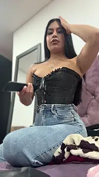 Kitty Bloom1 online show from 04/12/26, 02:37