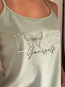 Snapshot of Lauren_Storm chatting on 03/25/26, 01:43 Lauren Storm online show from 03/25/26, 01:43