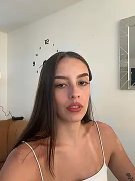 Snapshot of Lauren_Storm chatting on 04/02/26, 07:42 Lauren Storm online show from 04/02/26, 07:42