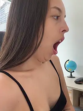Lauren Storm online show from 05/02/26, 07:30