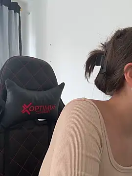 Lauren Storm online show from 05/07/26, 07:39
