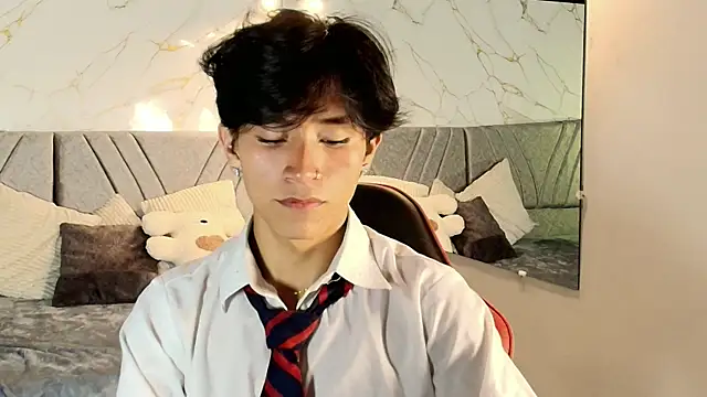 Snapshot of cococumps chatting on 04/13/26, 11:14 cococumps online show from 04/13/26, 11:14