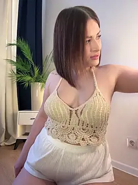 Alana Loveee online show from 04/13/26, 11:58